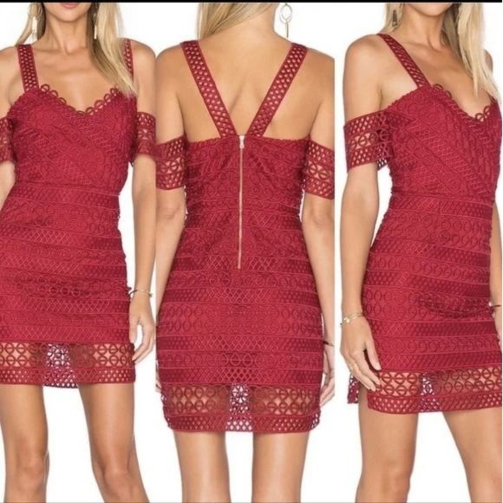 Saylor Amelie Burgundy Lace Cold Shoulder Mini Dress M Evening Party‎ Hoco NWOT